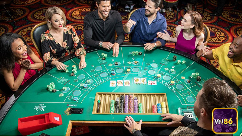 Tìm hiểu cách chơi Baccarat cơ bản giúp người mới dễ dàng nắm luật