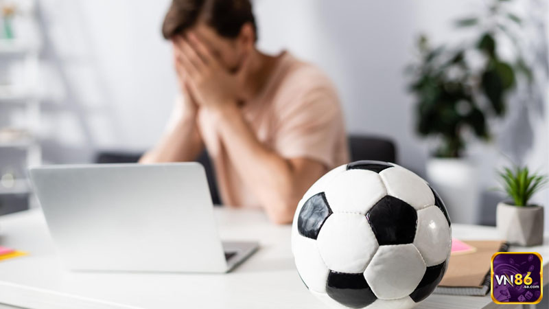Nhiều người thua cược vì soi kèo theo cảm tính và thiếu phân tích kỹ